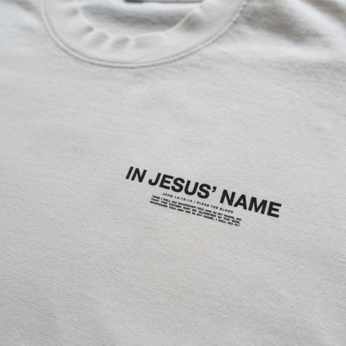 IN JESUS' NAME OVERSIZE T-SHIRT IN CREAM