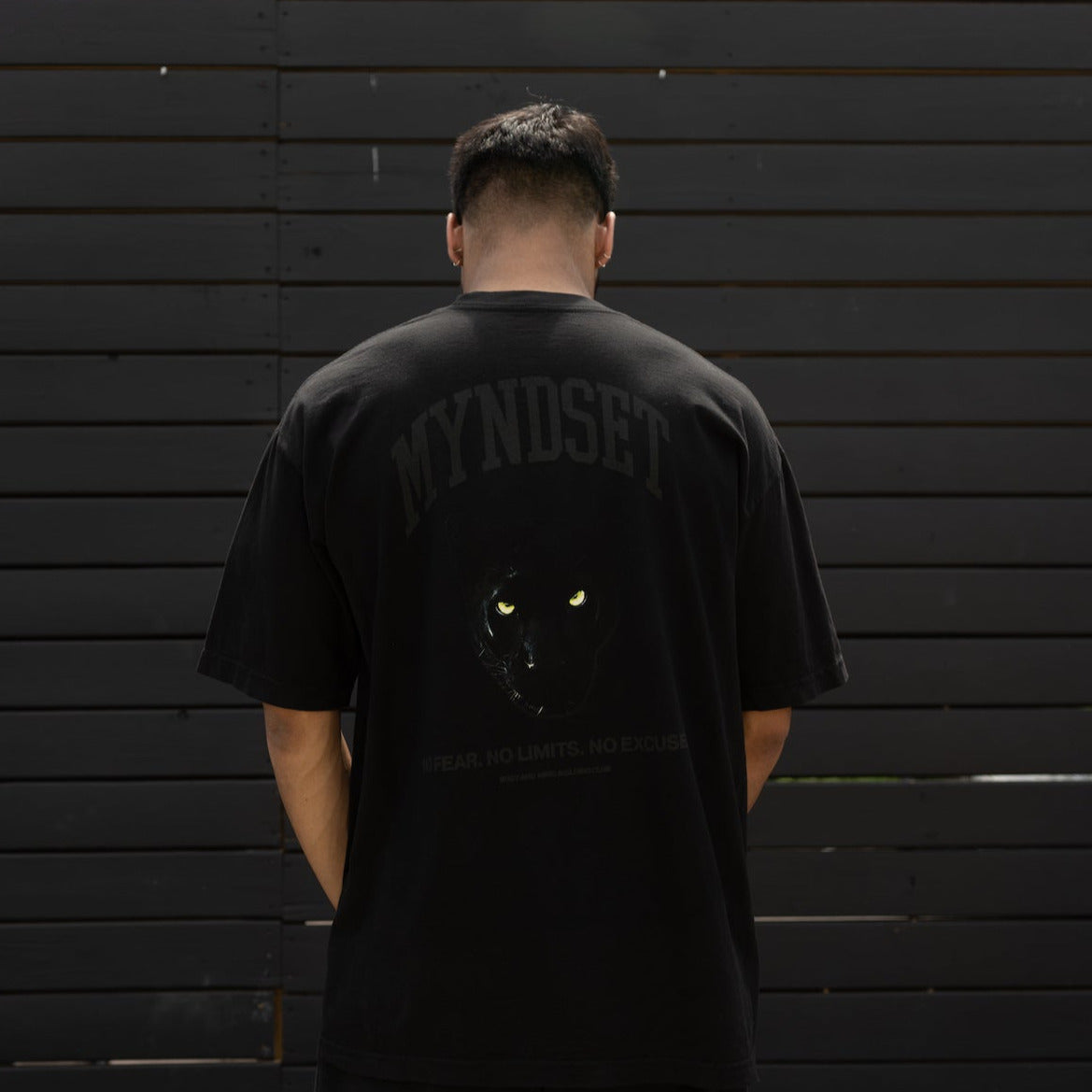 EYESHINE OVERSIZE T-SHIRT
