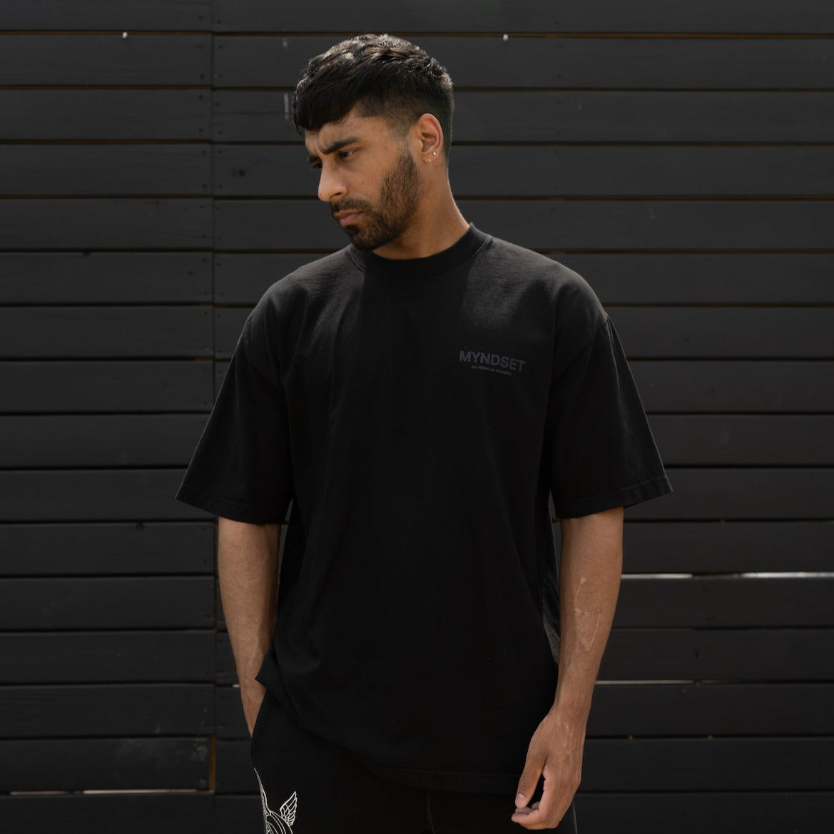 EYESHINE OVERSIZE T-SHIRT