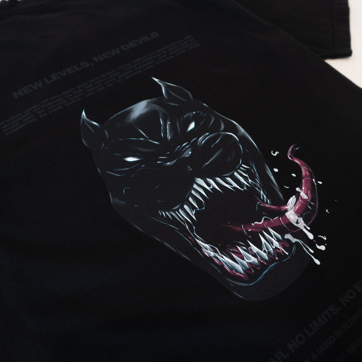 SYMBIOTIC PANTHER OVERSIZE T-SHIRT